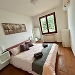 Bellagio Neighbor בית נופש *